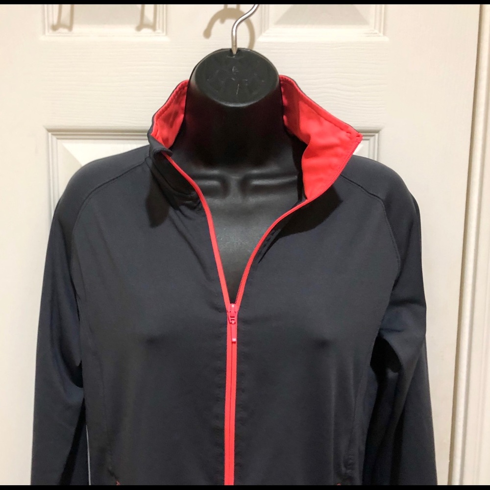 🌎SOLD🌎AWESOME Activewear Jacket - Picture 3 of 7
